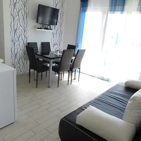 Traumhafte Mit Beheiztem Pool Mit Meerblick In Apartament Medulin