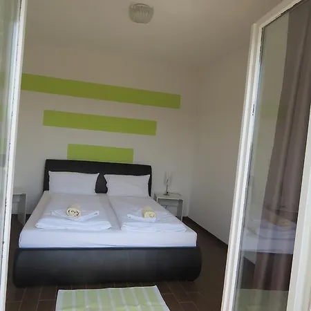 Apartamento Traumhafte Mit Beheiztem Pool Mit Meerblick In