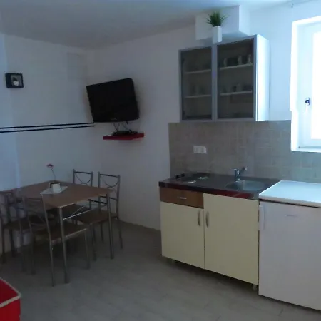 Traumhafte Mit Beheiztem Pool Mit Meerblick In Apartamento Medulin