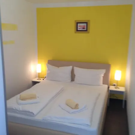 Apartment Traumhafte Mit Beheiztem Pool Mit Meerblick In